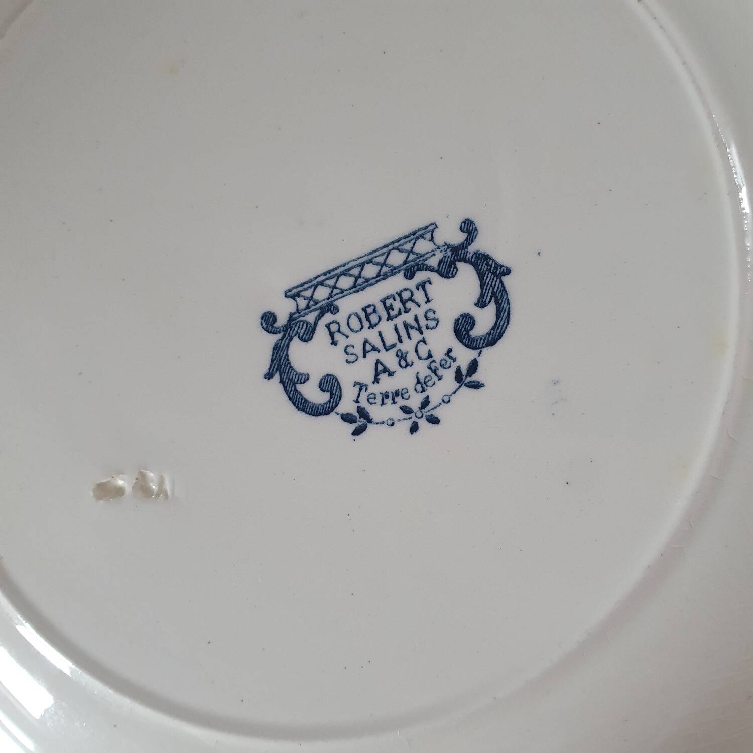 8 Terre de Fer semi-deep plates