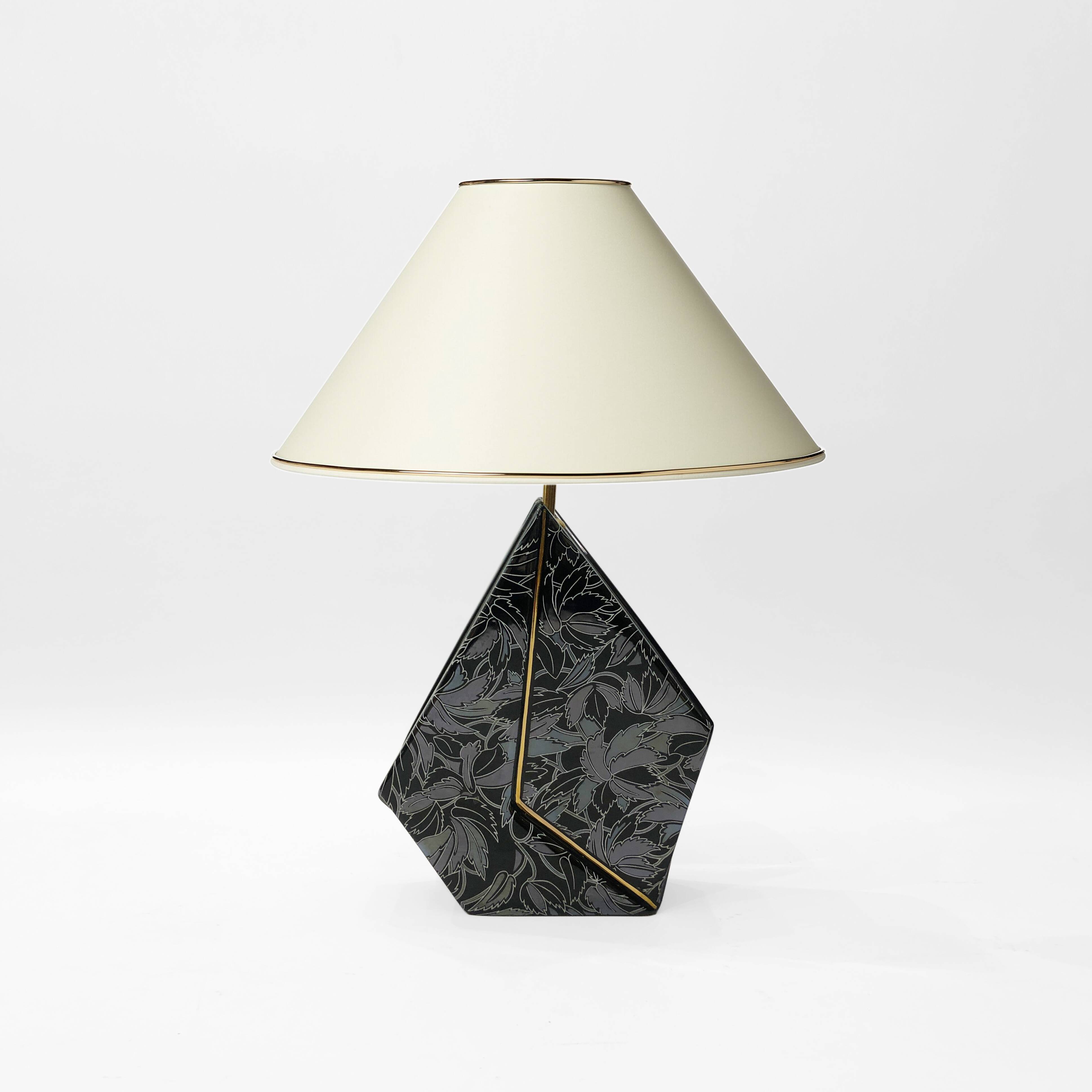 Polygonal black ceramic iridescent lamp 1980s memphis milano light table retro