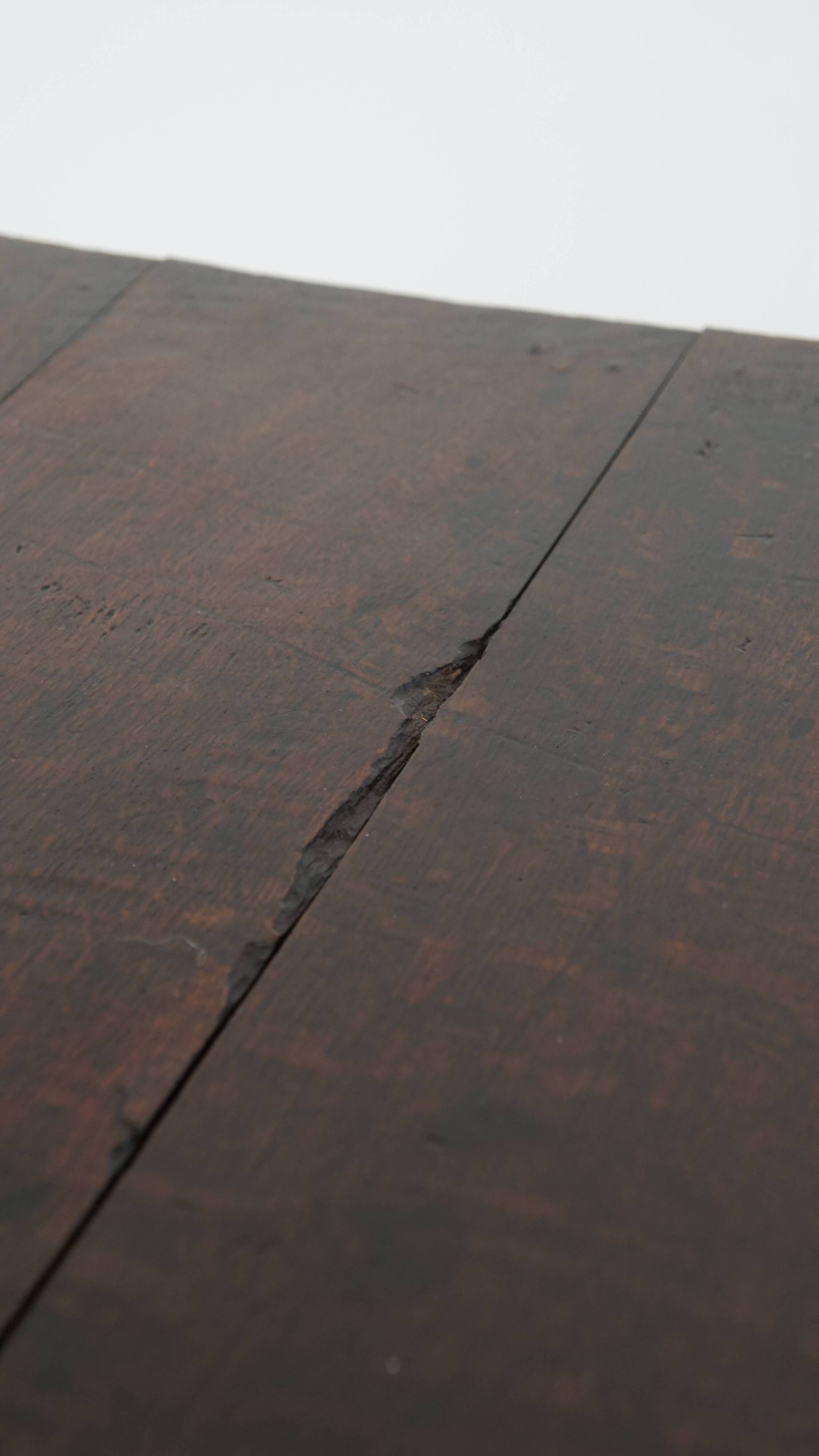 Early Georgian English Antique Oak Chest of Drawers