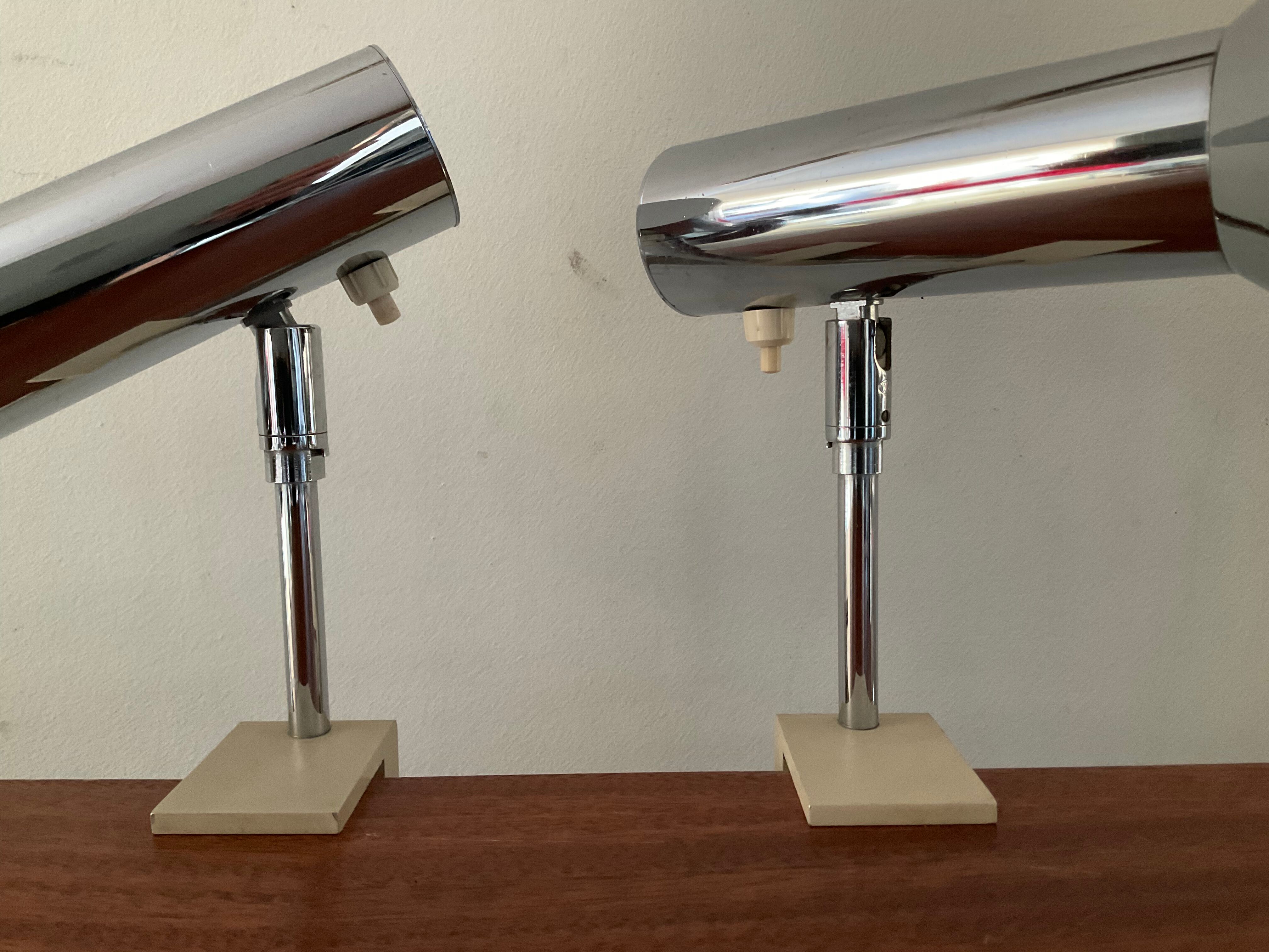 Pair of vintage wall lamps 60-70s