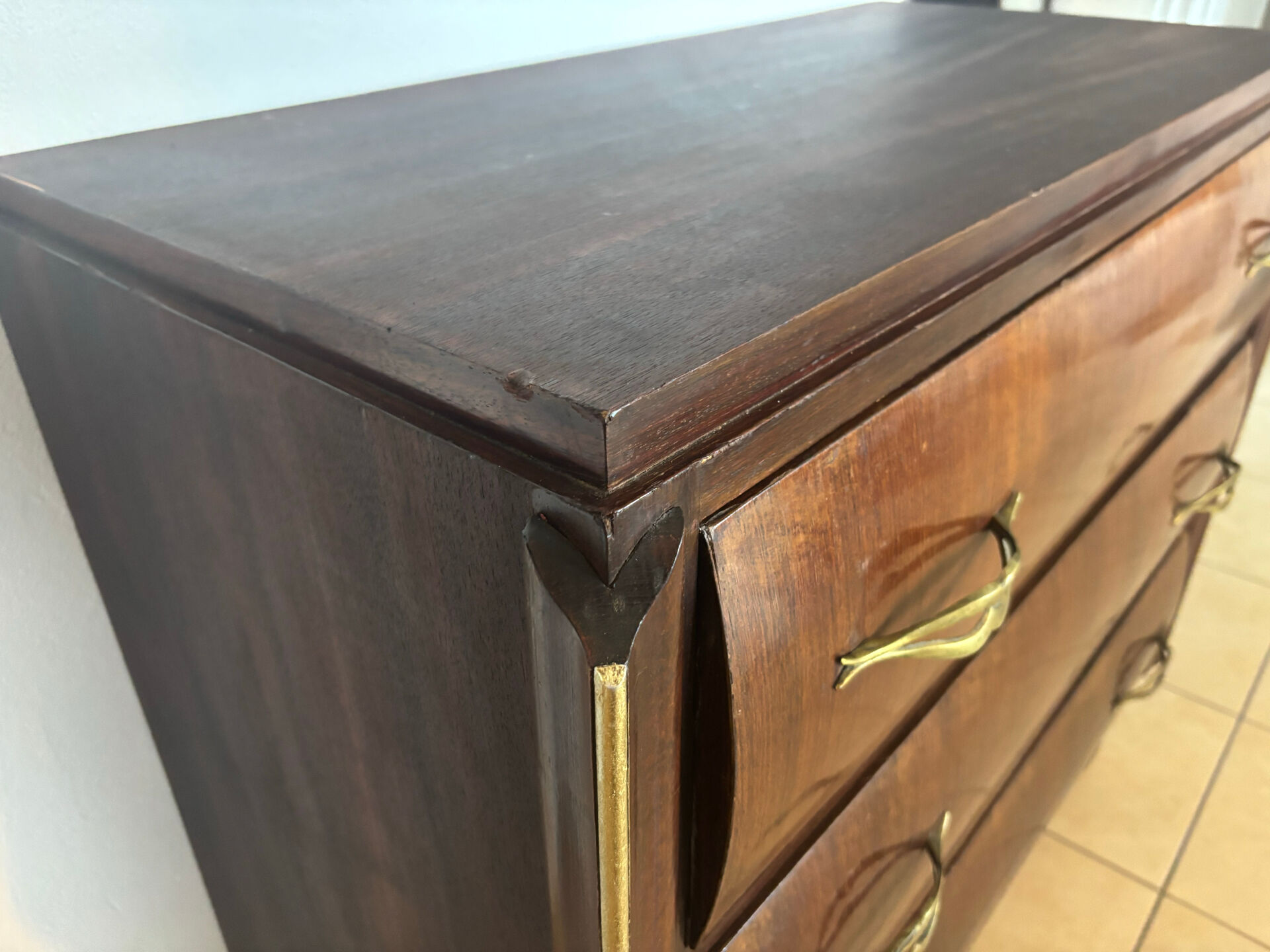 Art Deco chest of drawers