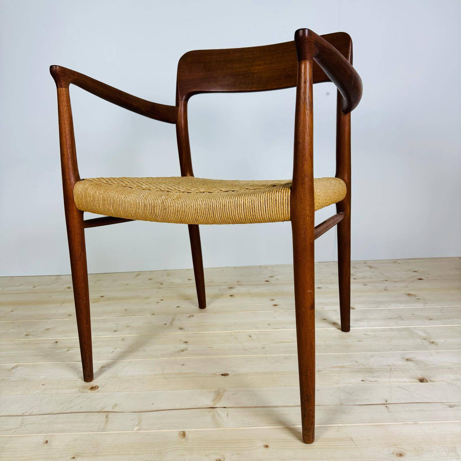 Chaise modèle 56, Niels O. Møller pour J.L. Møllers Møbelfabrik, Danemark années 1950
