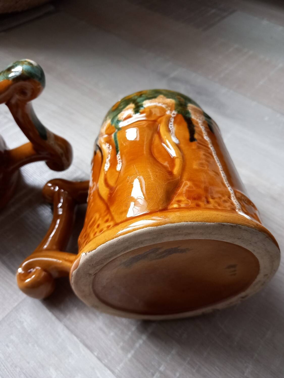 3 polychrome ceramic beer mugs with Fat Lava effect