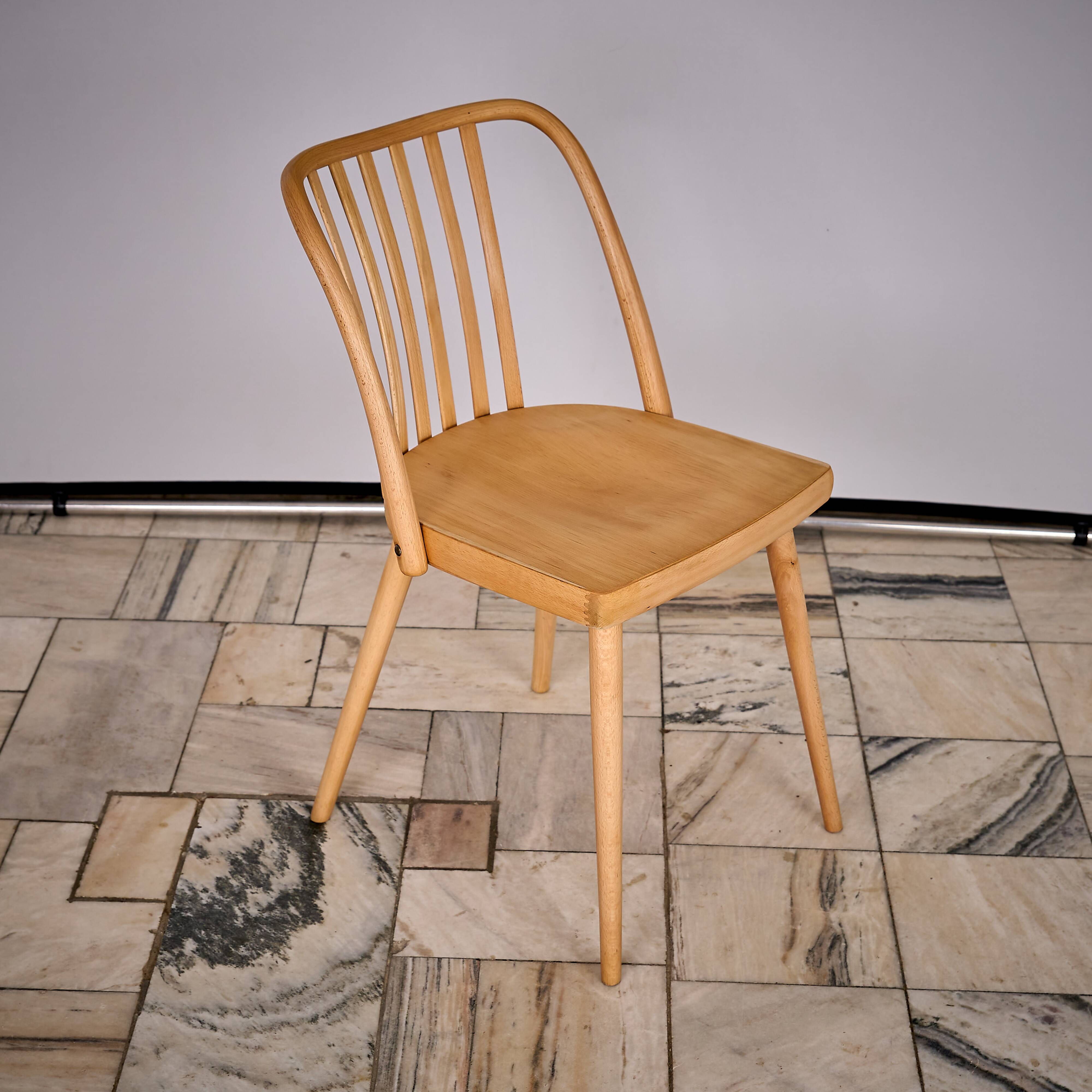 Ensemble de 3 chaises emblématiques de F. Jirak et A. Suman pour Tatra Tchécoslovaquie, 1