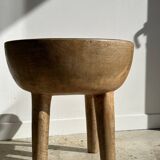 Quadripod chair with round seat and small back in natural monoxyl mango wood