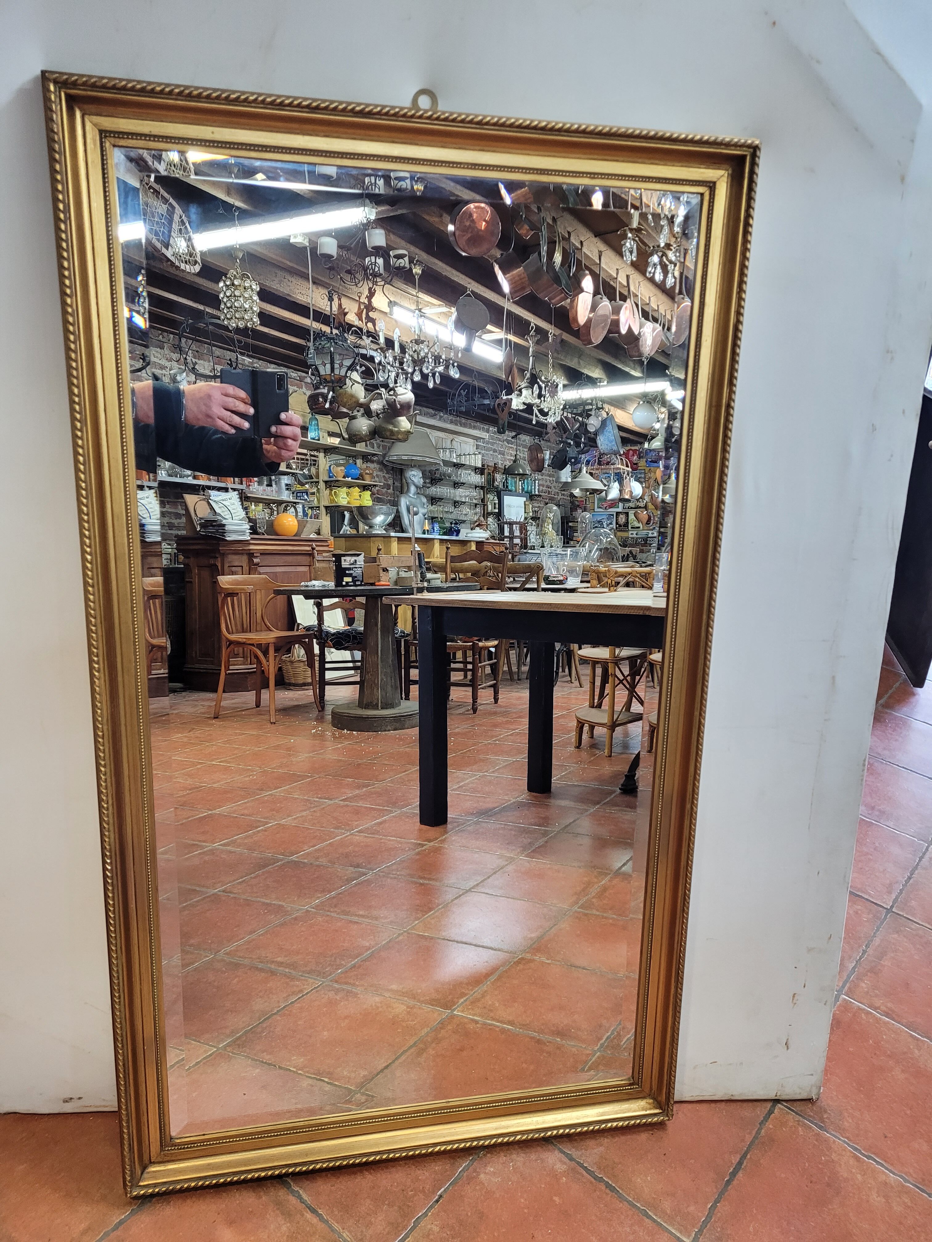 Gilded mirror with beveled mirror