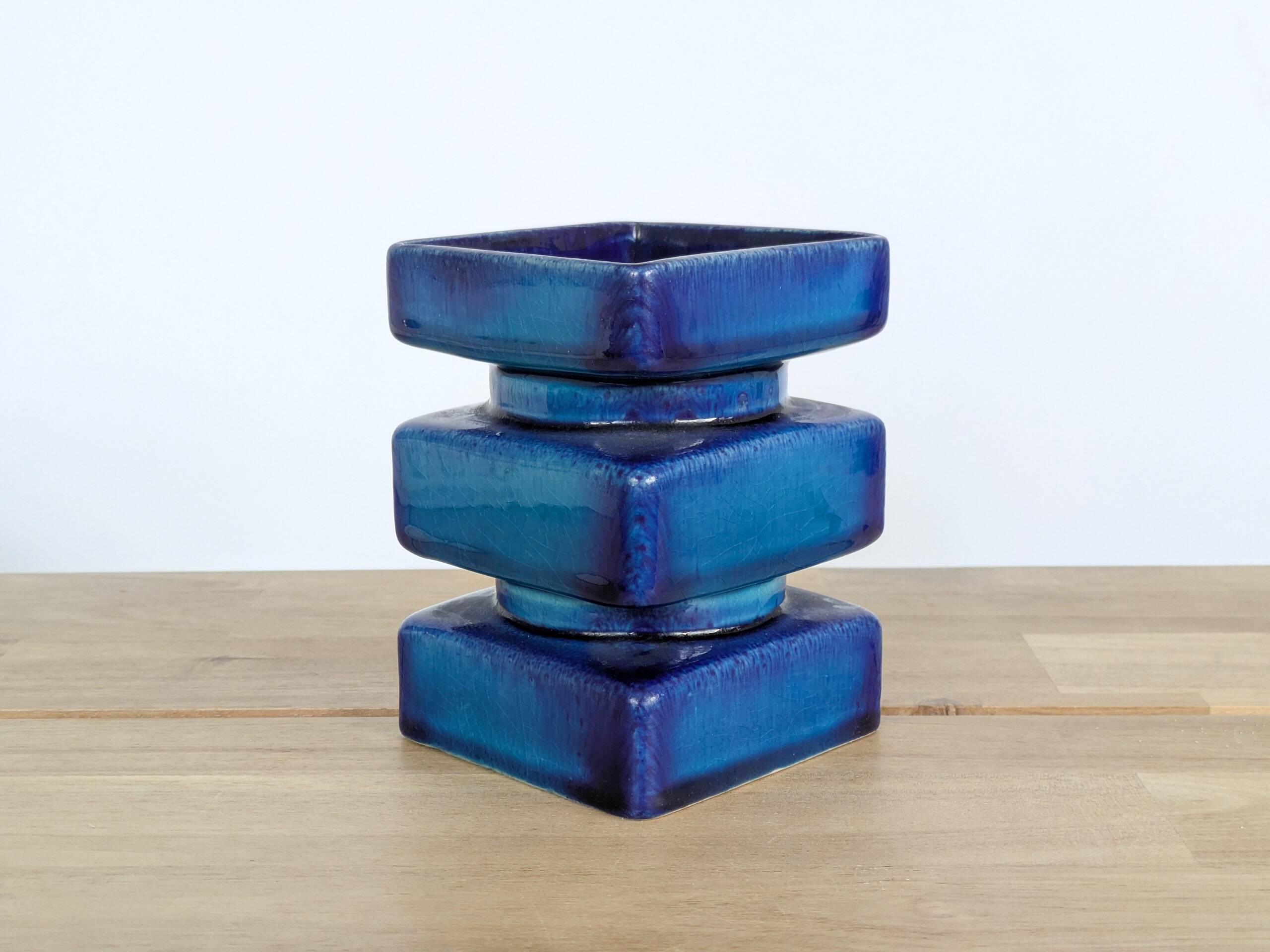 Cari Zalloni vase for Steuler, model 5101, Blue Space Age Ceramic