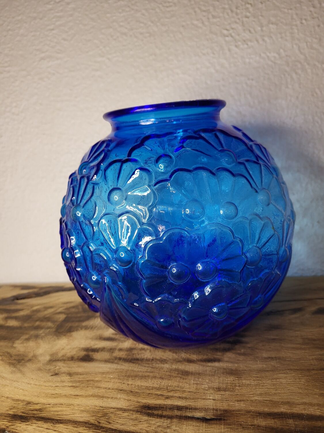 Art deco ball vase