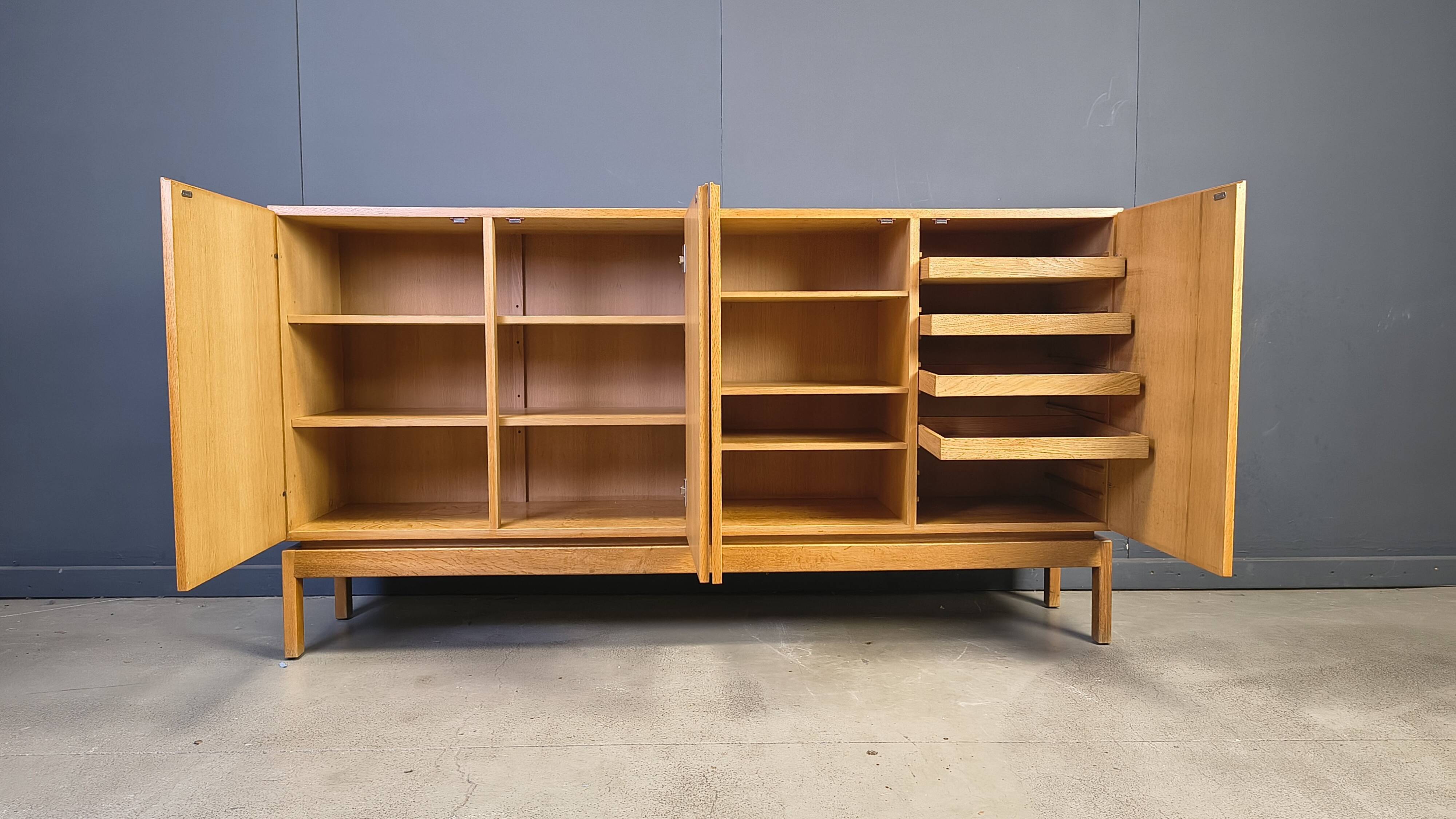 Buffet par Vandenberghe Pauvers, années 1970