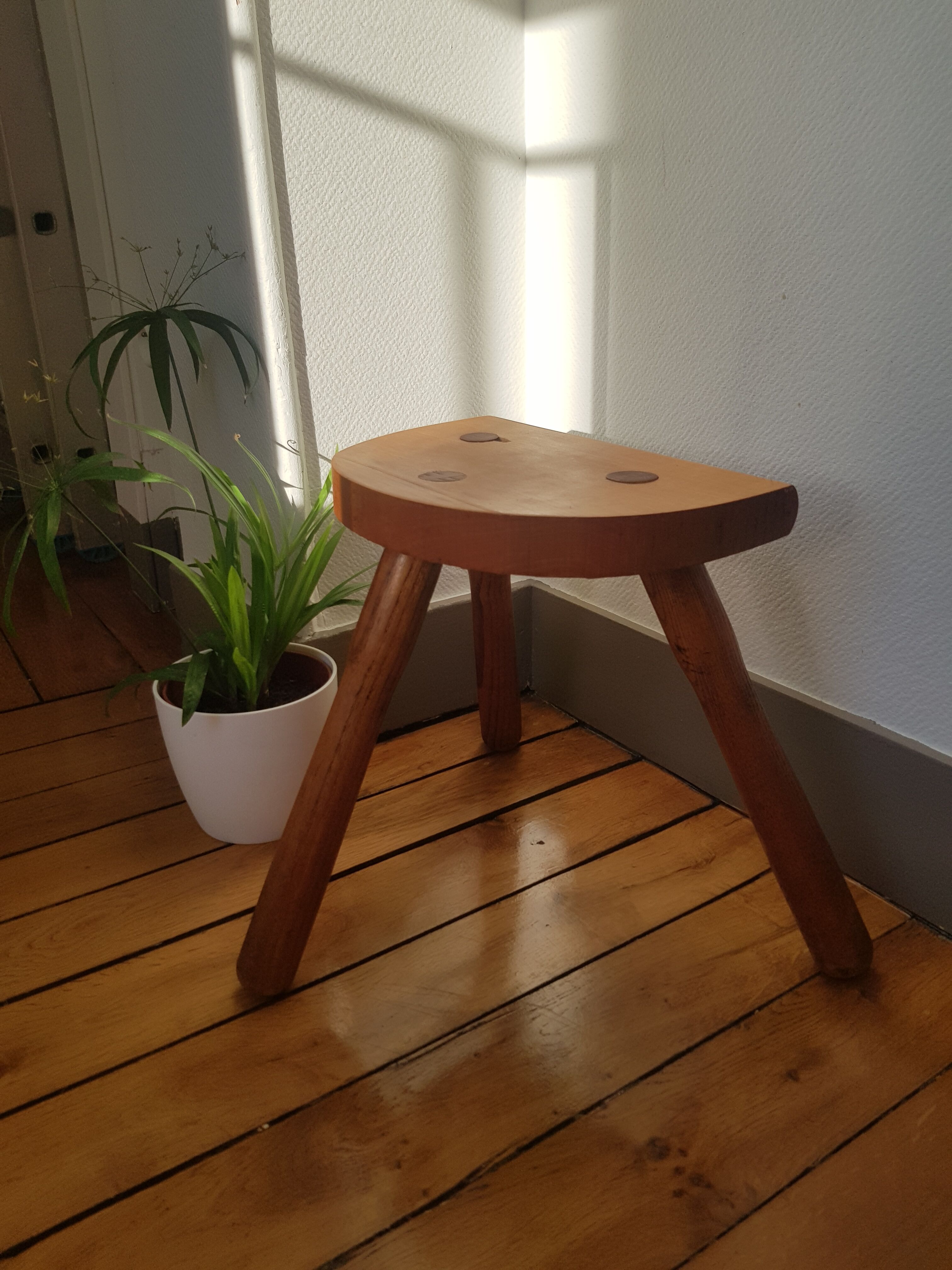 Massive wooden tripod stool