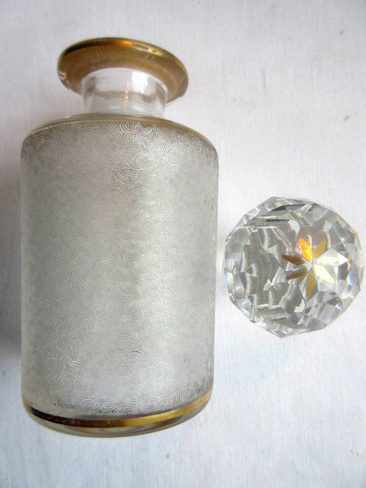 Perfume bottle, acid hammered crystal, golden fine gold, Baccarat