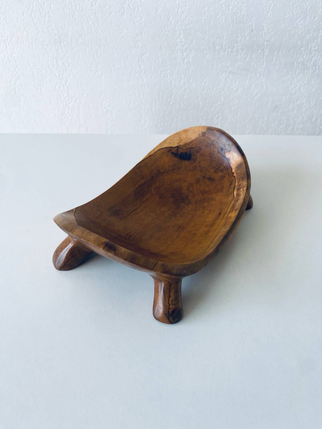 Olive wood pocket emptier