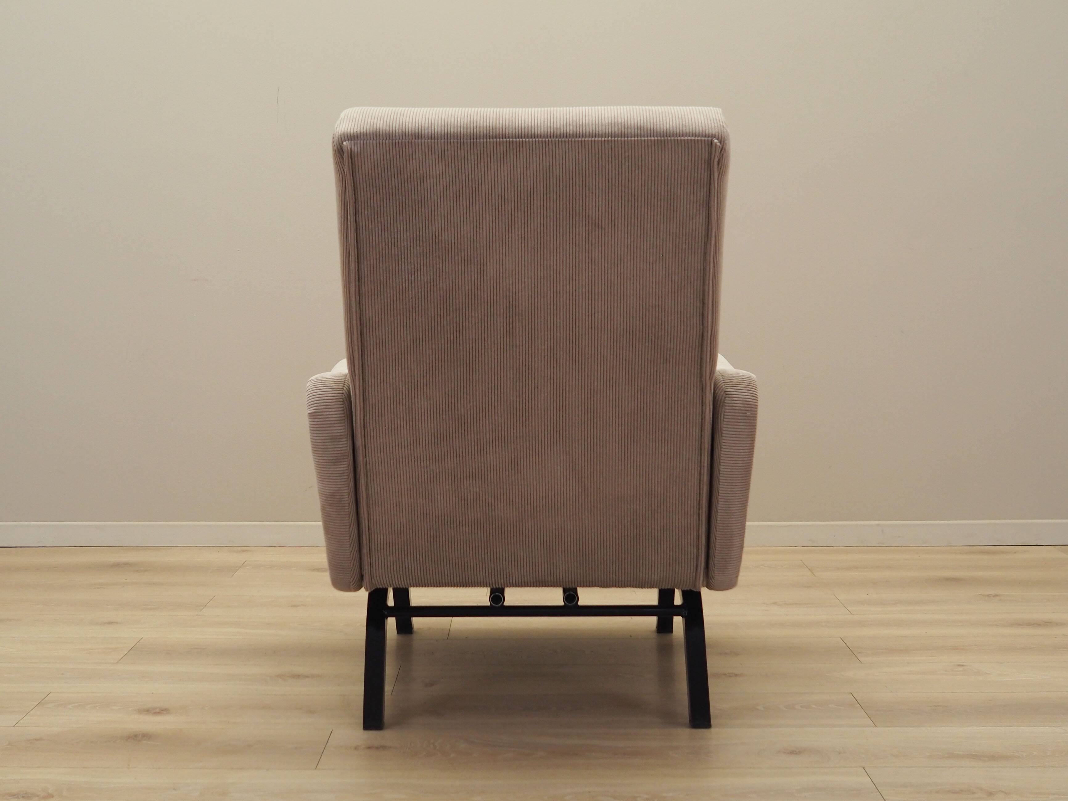 Adjustable armchair, Italian design, 1970s, production: Italy