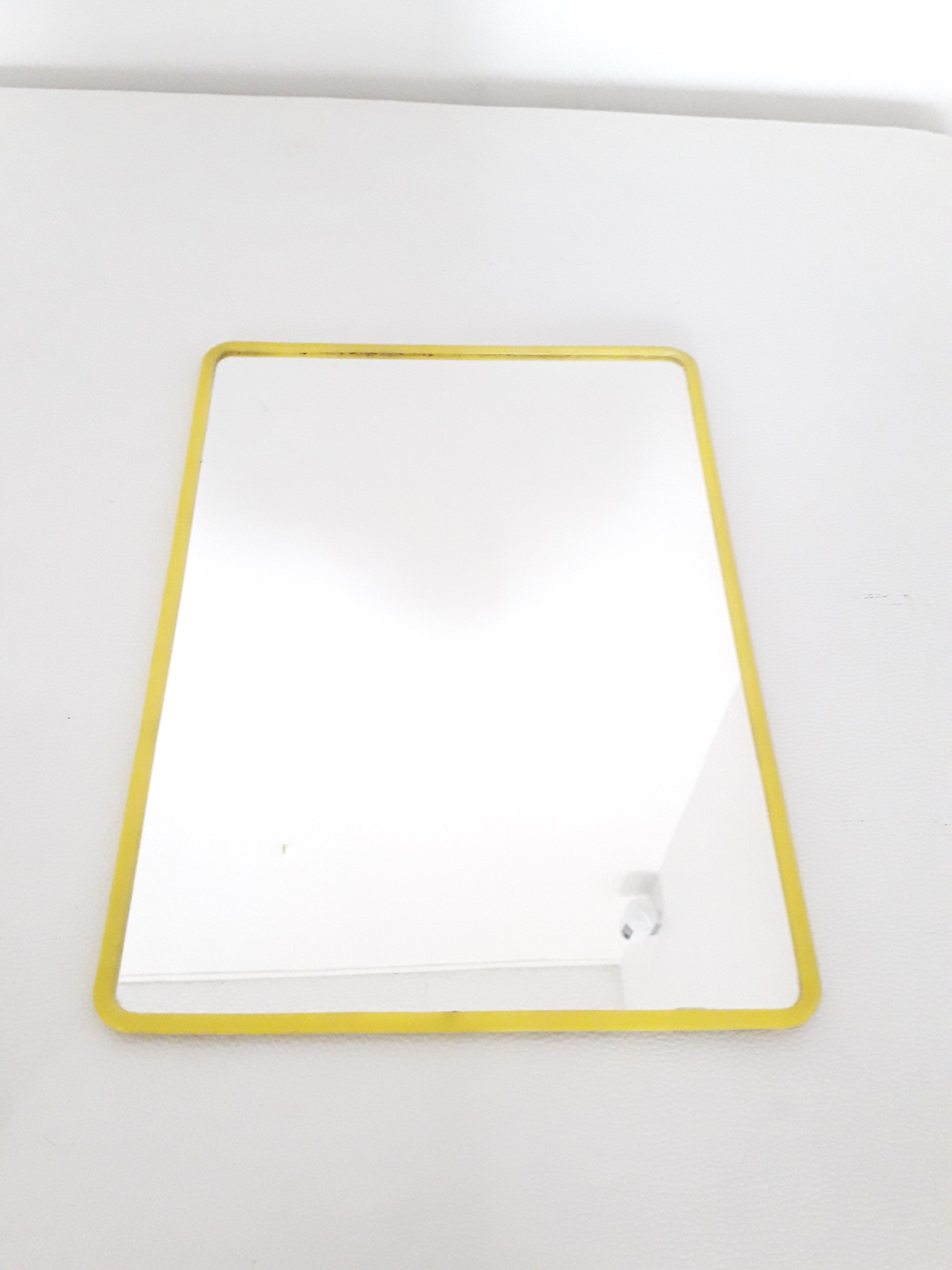 Wall-mounted barber mirror - Rectangle - yellow plastic outline - 1970 29x38cm