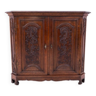 Commode ancienne datant d'environ 1880, France. Après rénovation.