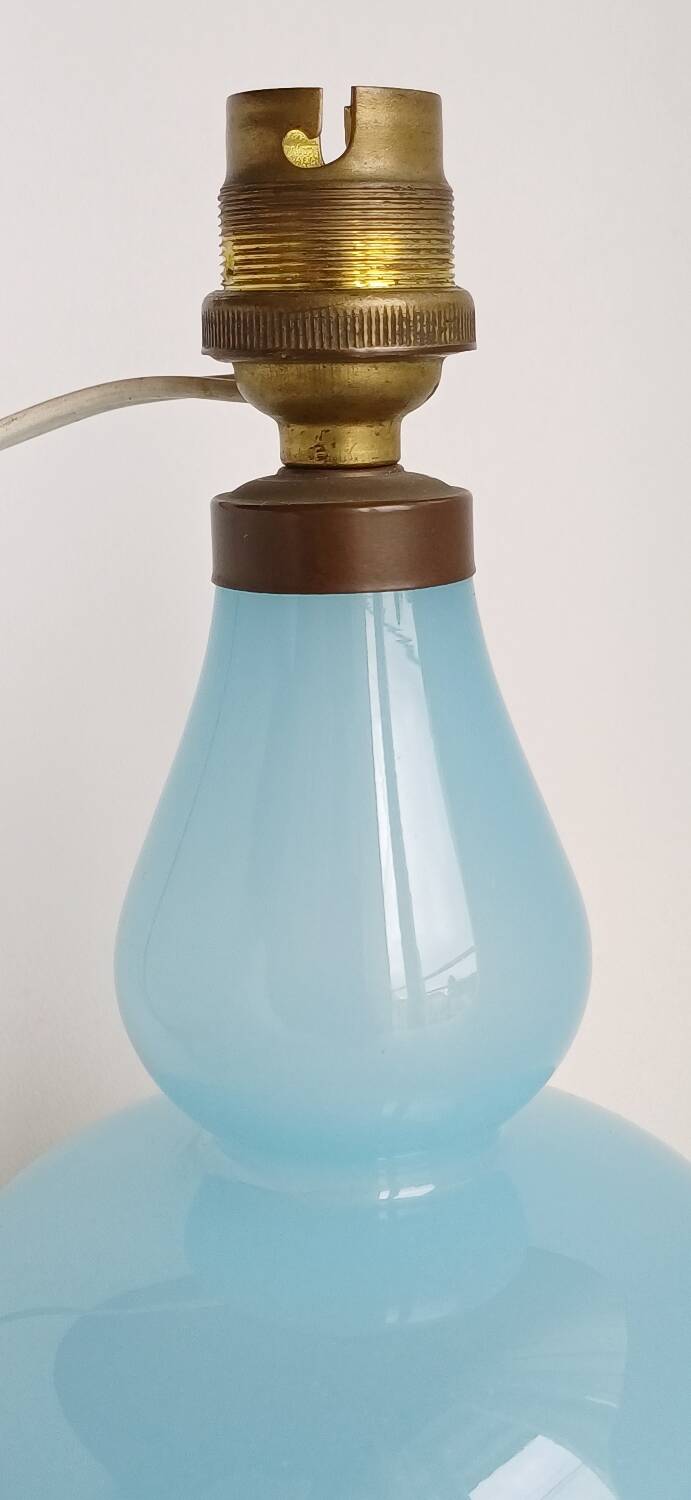 Pied de lampe en verre opaline
