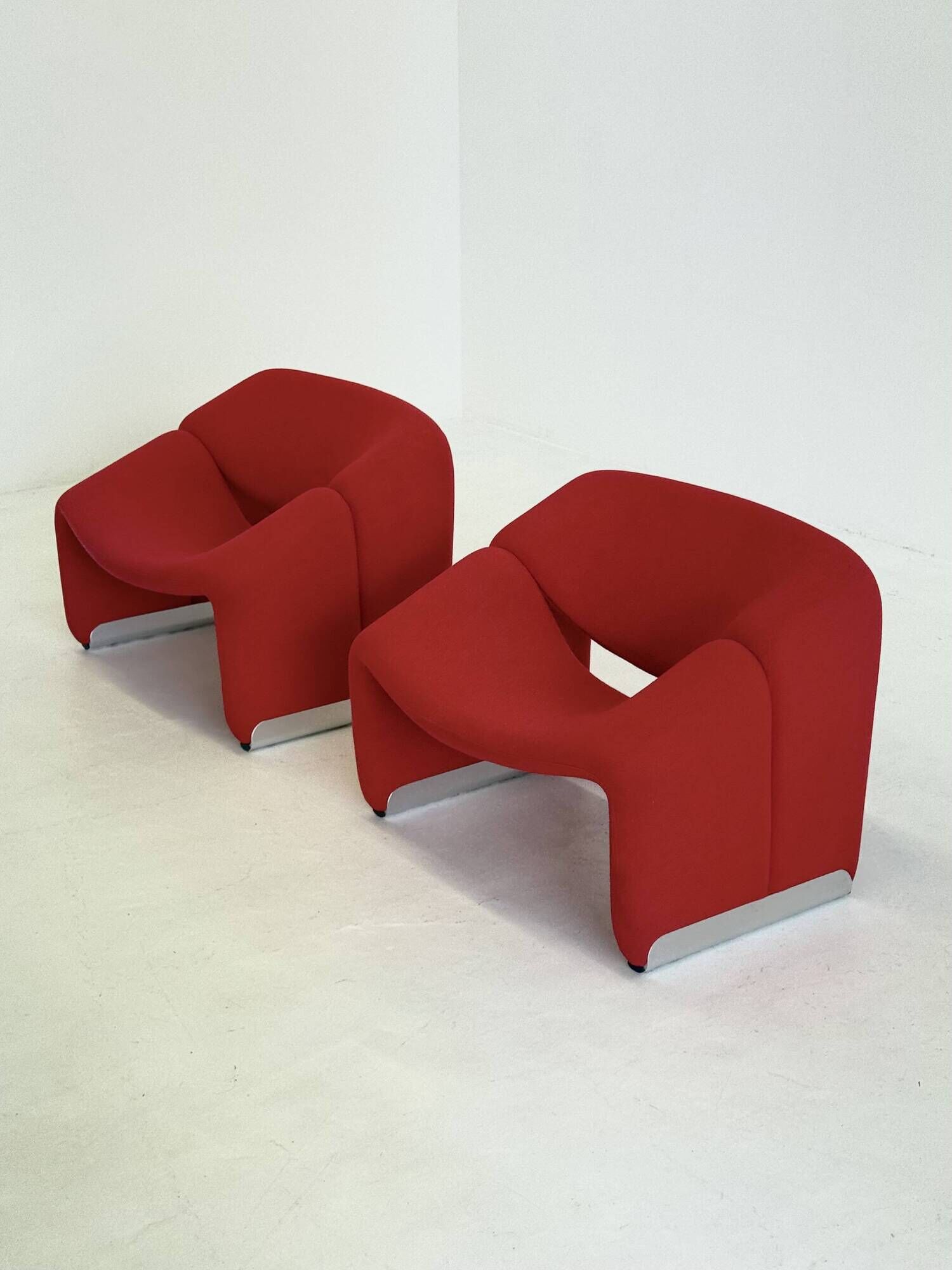 Chaise Artifort Groovy F598 M de Pierre Paulin en rouge