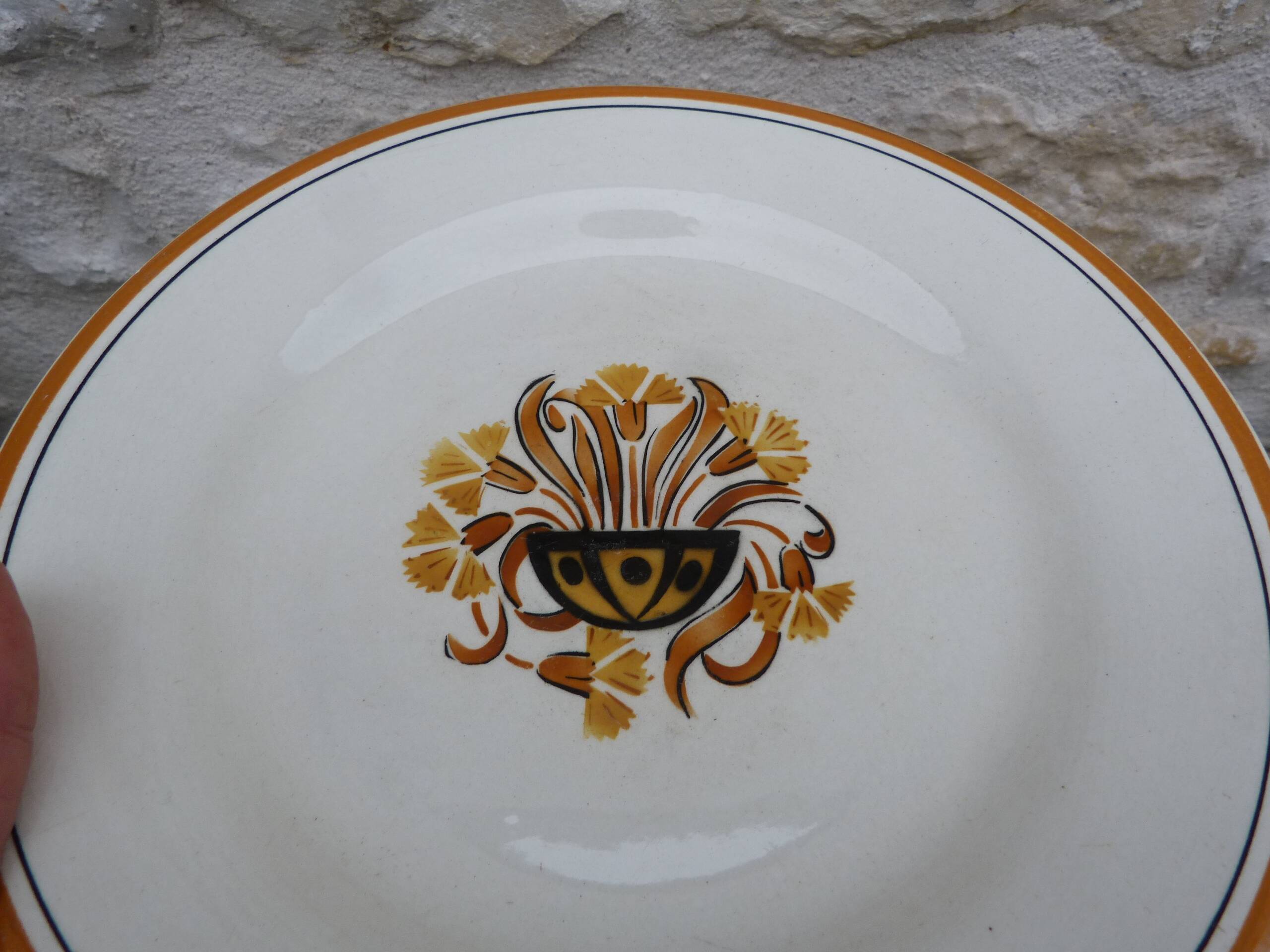 Creil-Montereau ceramic fruit bowl