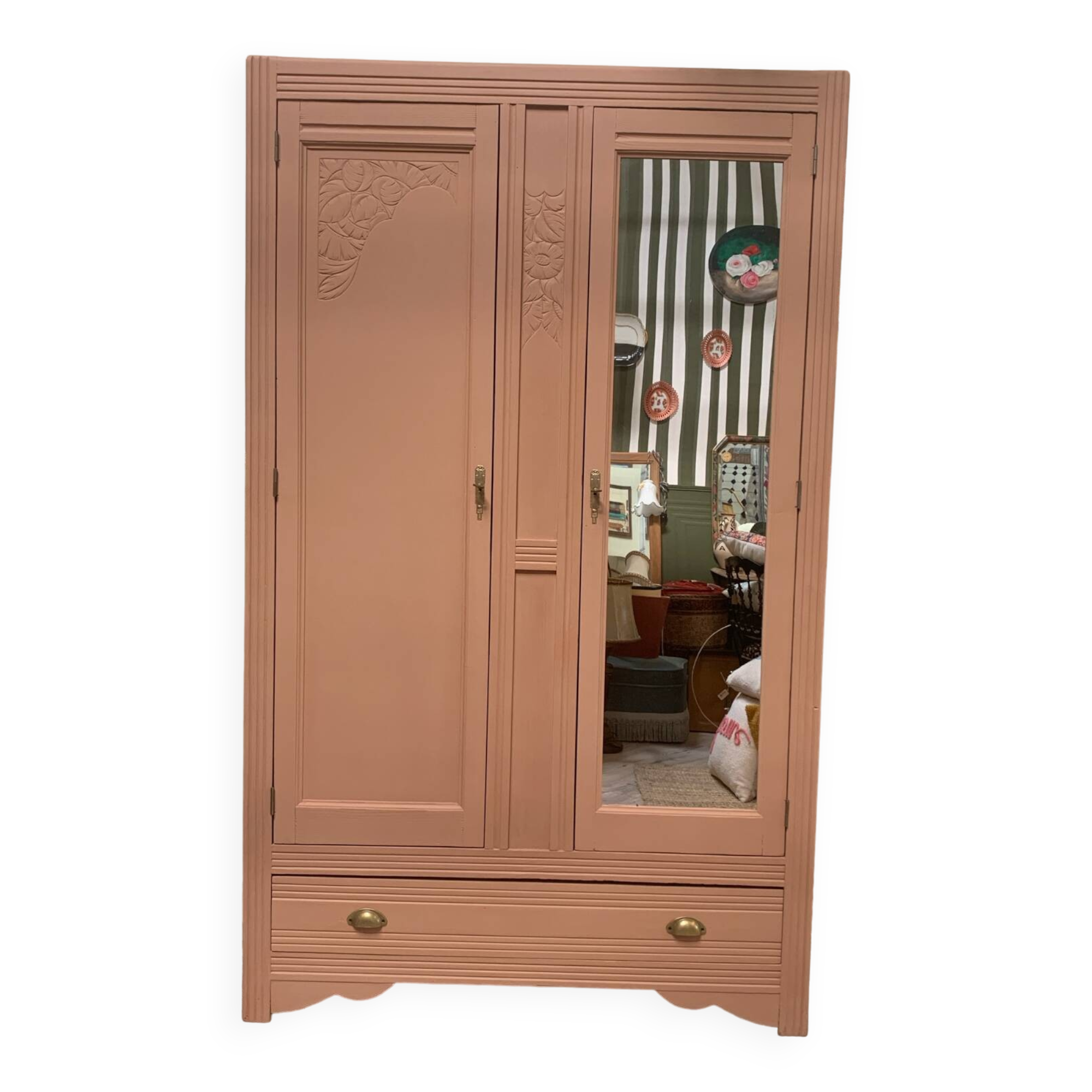 Parisian terracotta wardrobe
