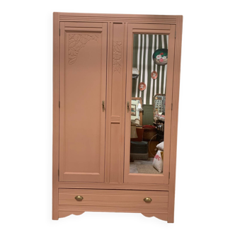 Parisian terracotta wardrobe