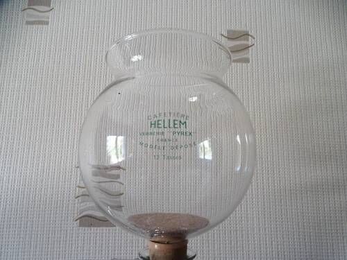 Helem vintage coffee maker 12 cups from the 1960s complete with its original box.