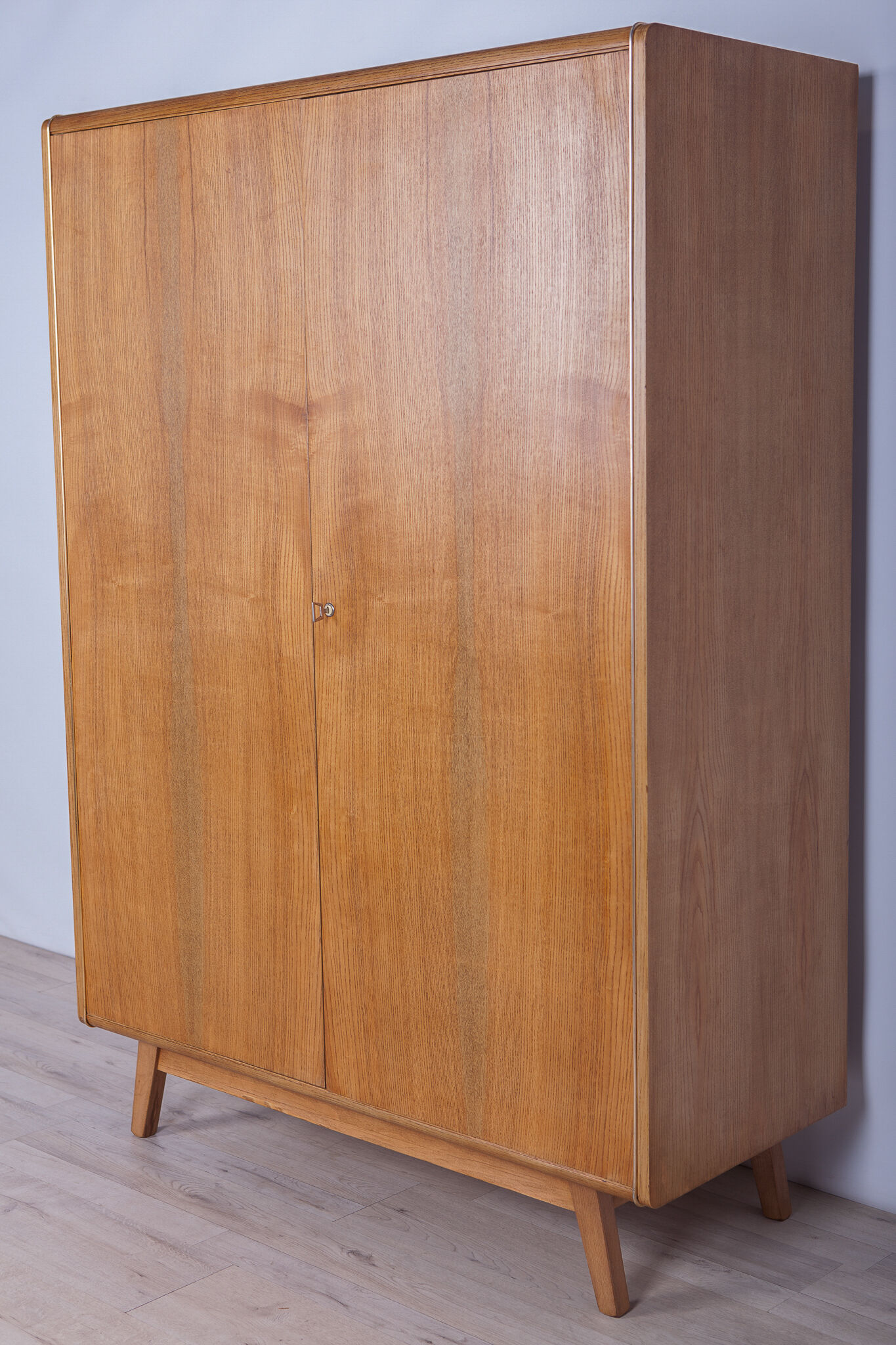 Ash wardrobe by Bohumil Landsman for Jitona, 1960