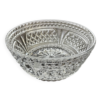 Art Deco chiseled crystal cup