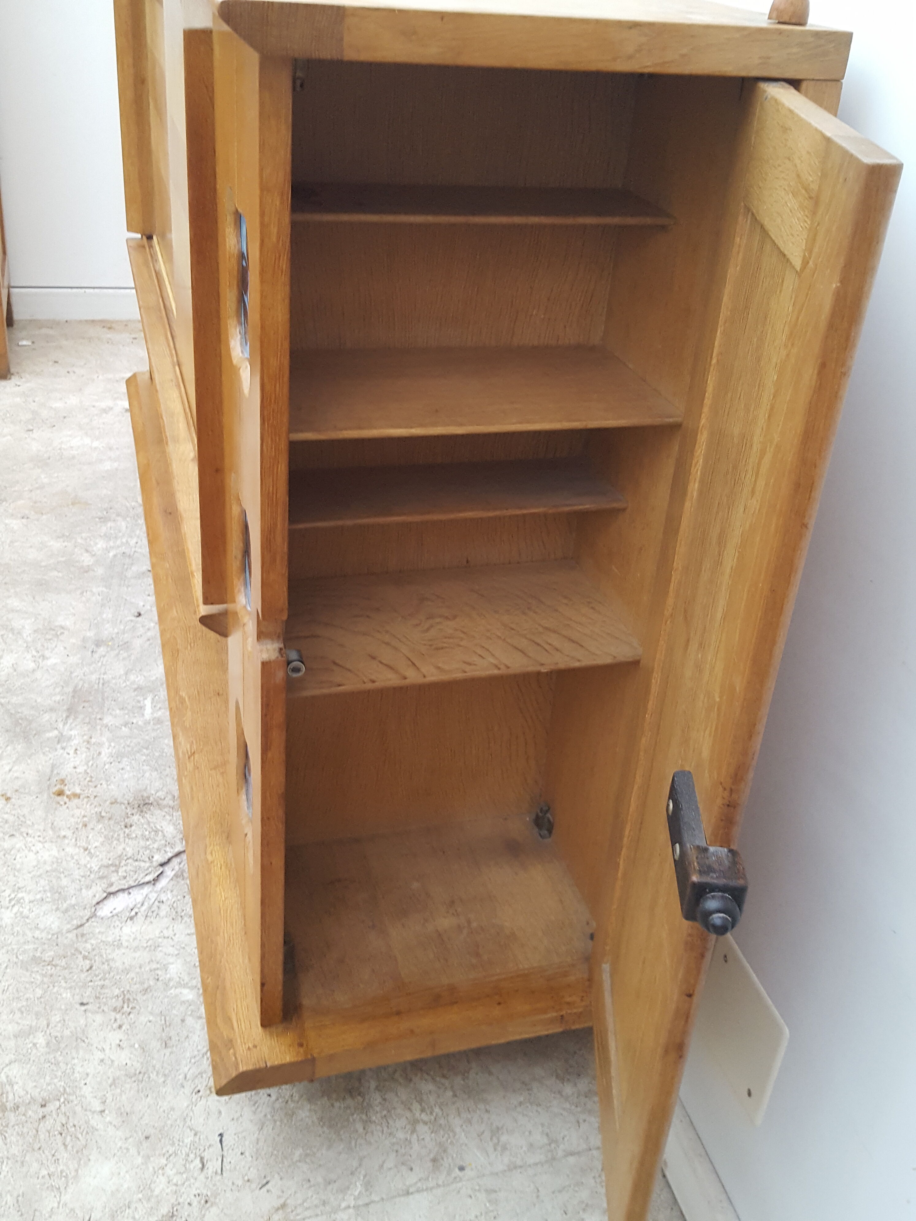 Guillerme et Chambron sideboard