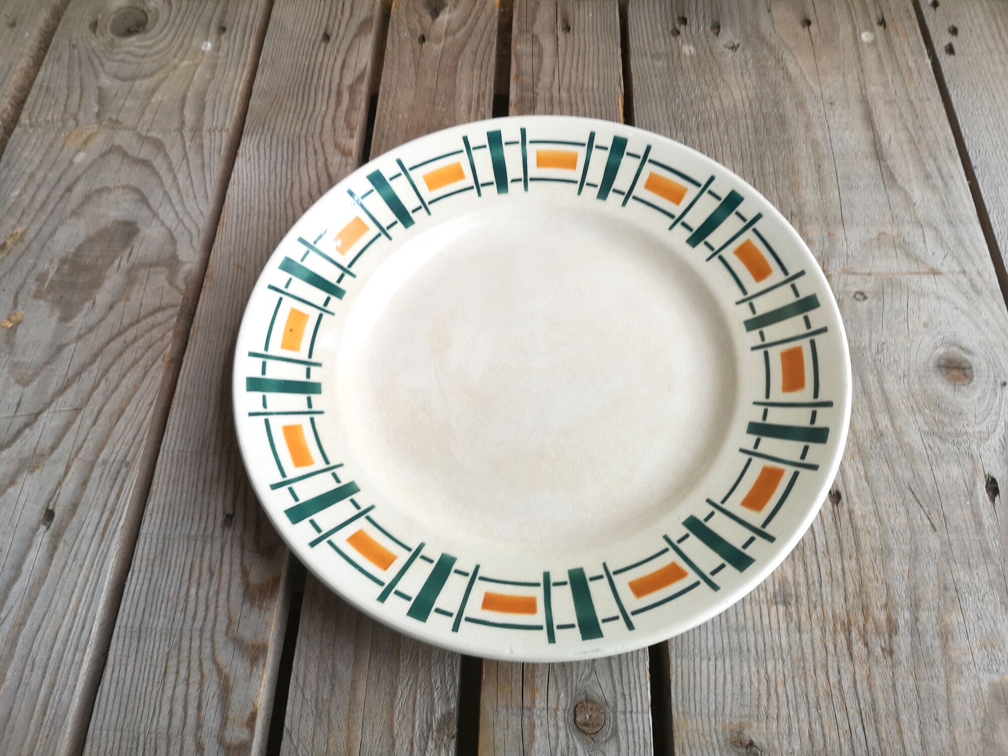 Badonviller ceramics round plate quiberon collection