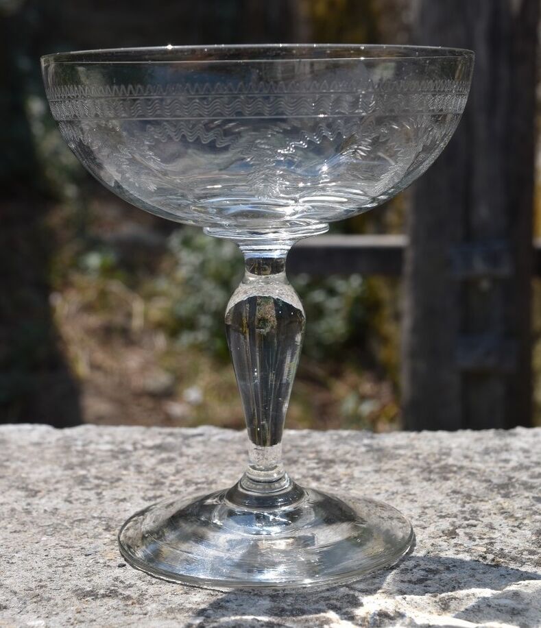 10 glasses of old champagne blown glass engraved Vierzon Thouvenin Portieux