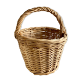 Round wicker basket