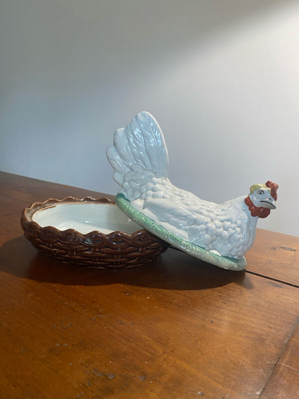 Boîte poule barbotine