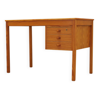 Bureau en pin, design danois, années 1970, production : Danemark