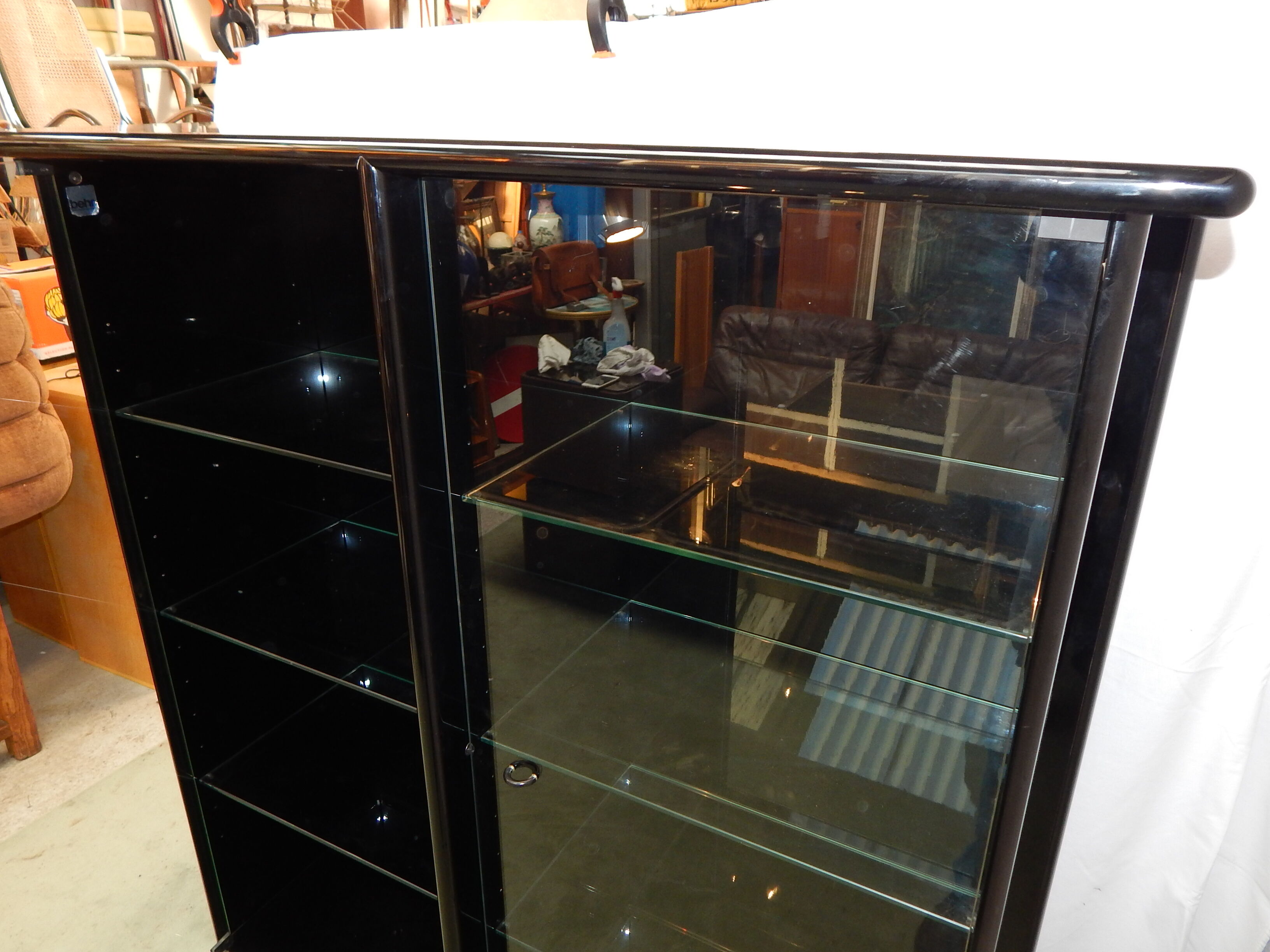 Vitrine laqué noir design Behr années 80