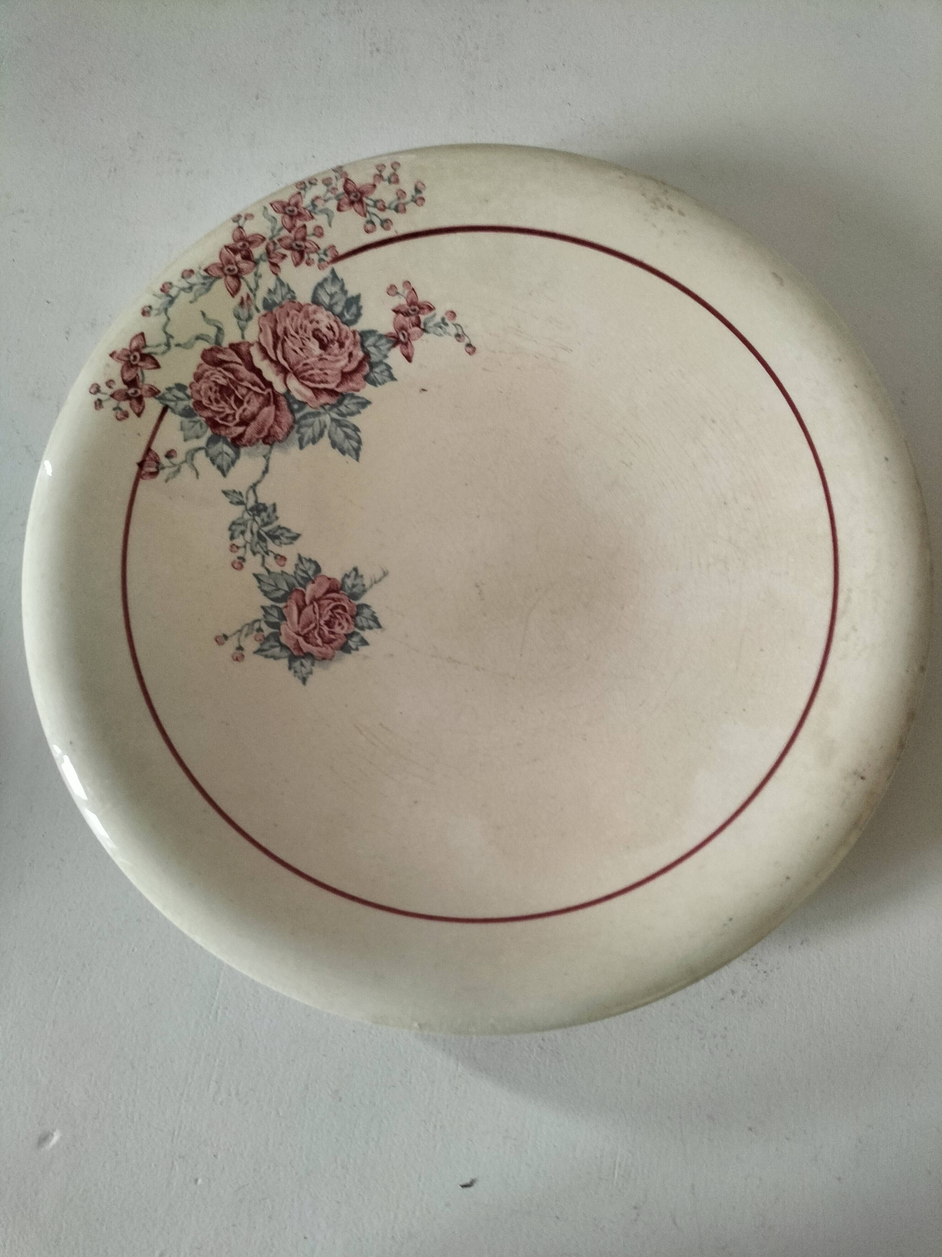 Set of 12 ironstone plates – Deep blue & red