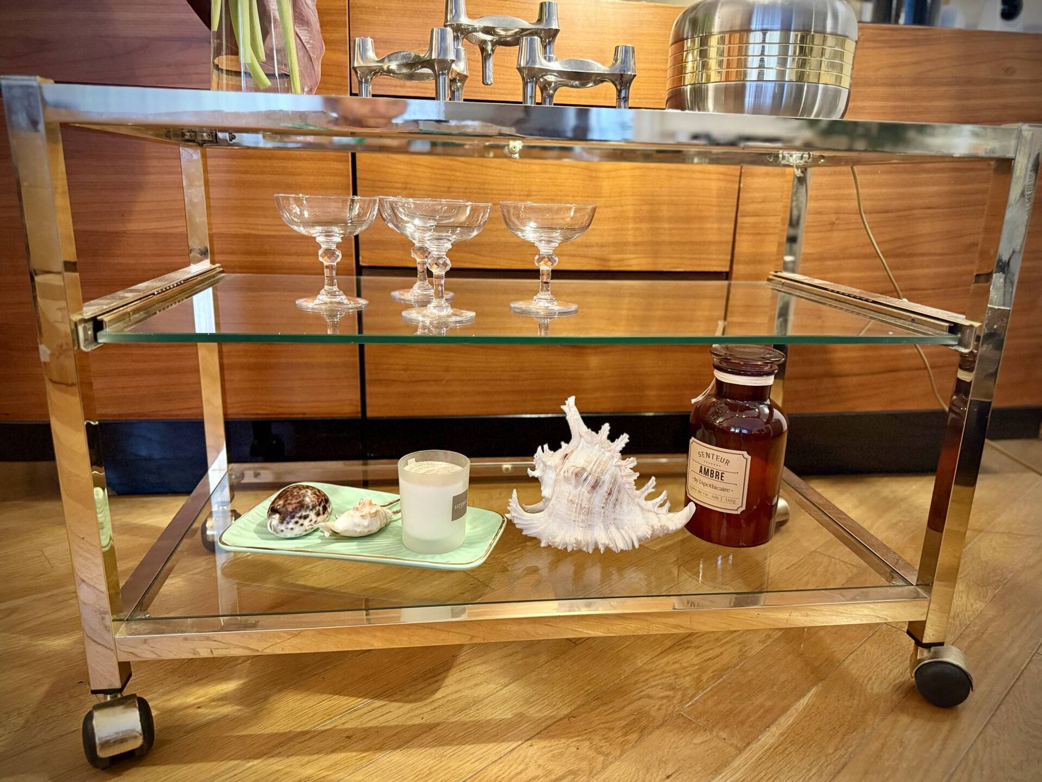 Titre  Desserte Hollywood Regency chrome & verre – années 70