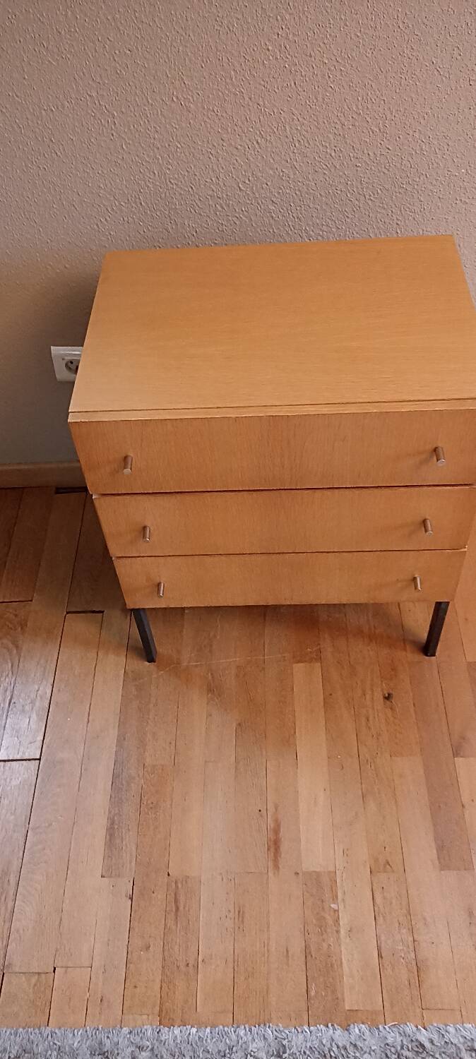 Vintage chest of drawers