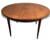 Scandinavian round table in rosewood veneer