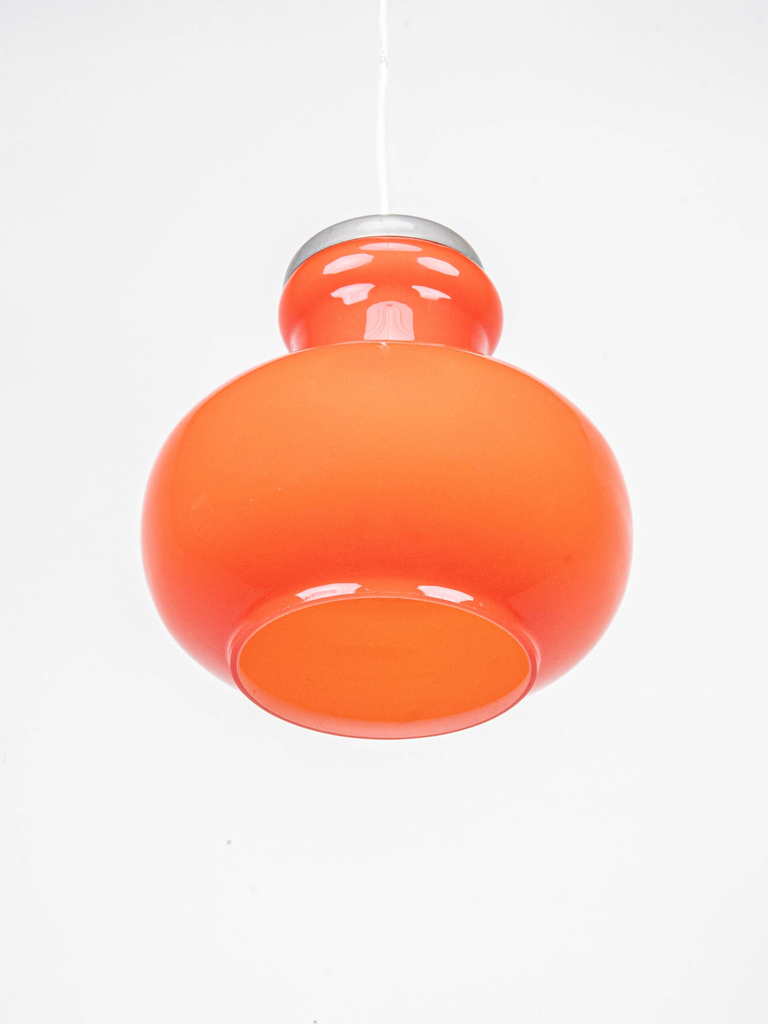 Spage age pendant light