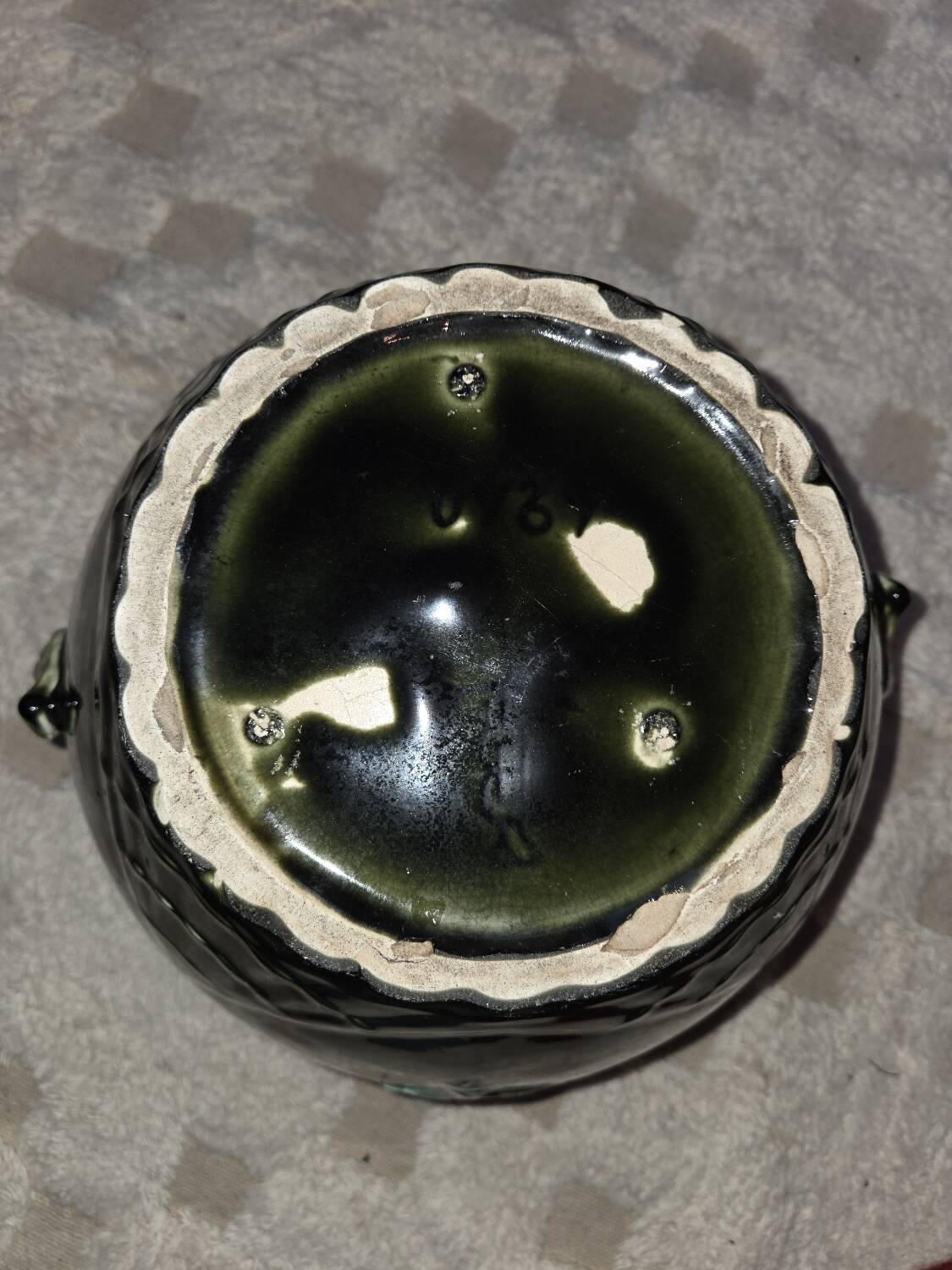 Jardinière in slipware signed by Gustave de Bruyn.