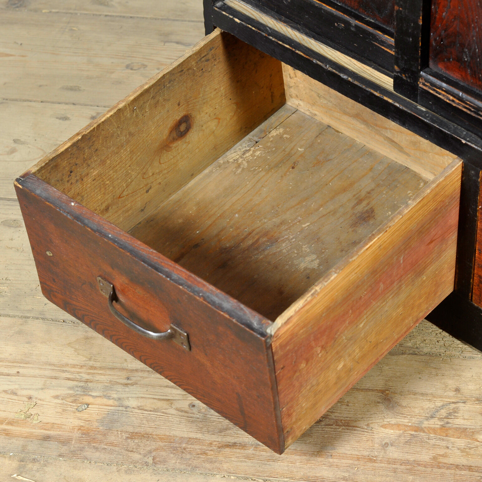 Japanese cabinet, 1930s