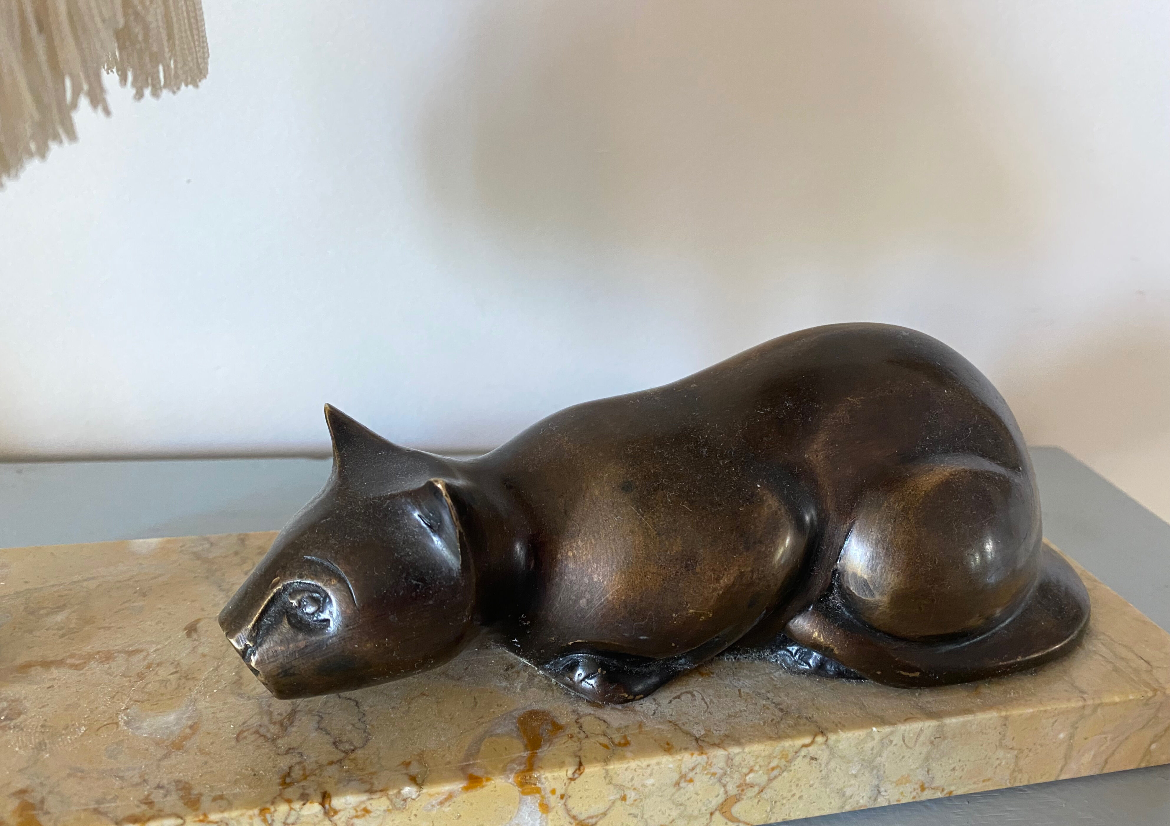 Old lamp night light Bronze cat lampshade pagoda marble base