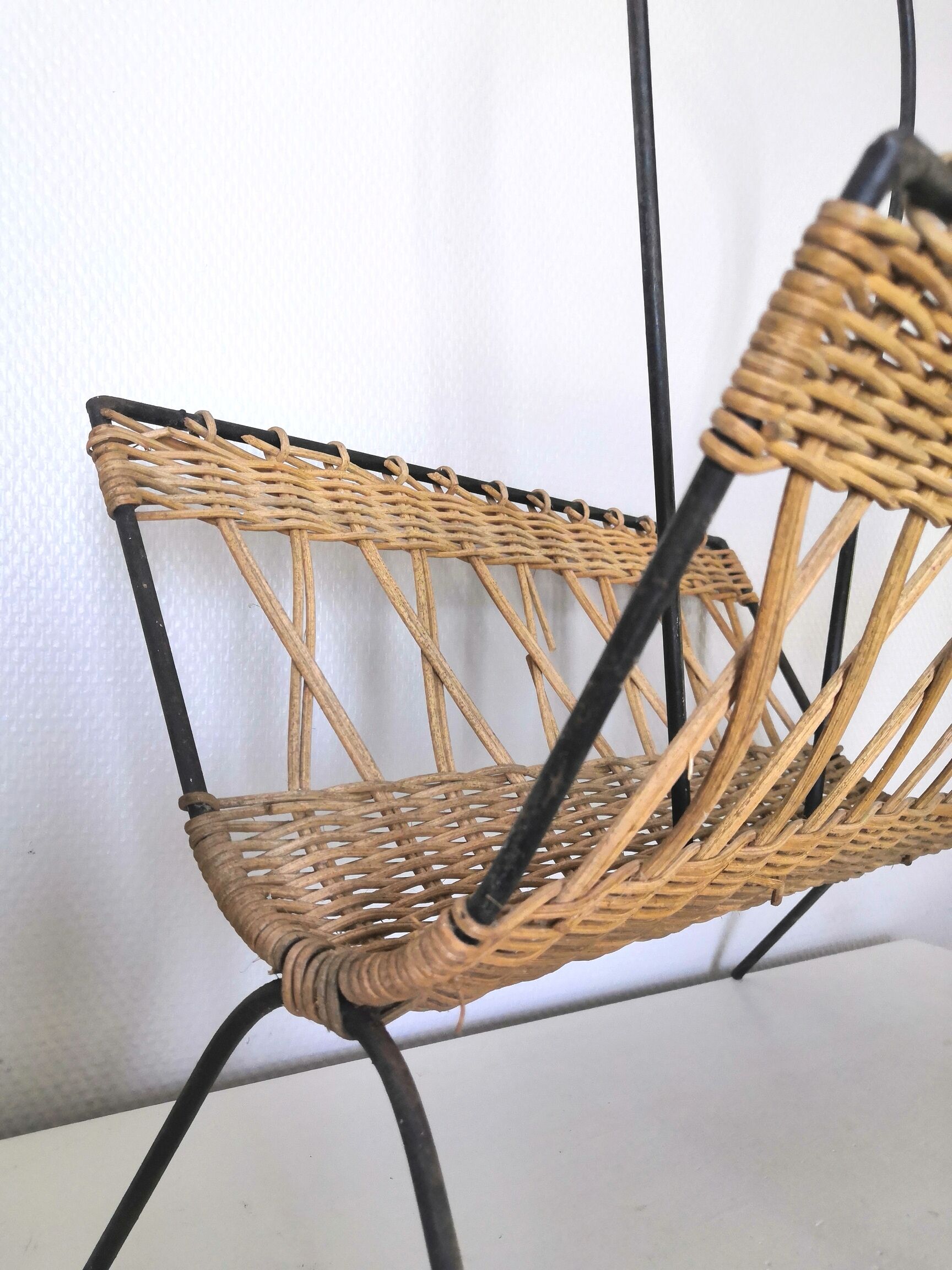 Vintage wicker and steel magazine door design 60s