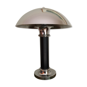 Bakelite table lamp of the 30s