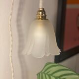 Lamp globe tulip in molded molded glass vintage