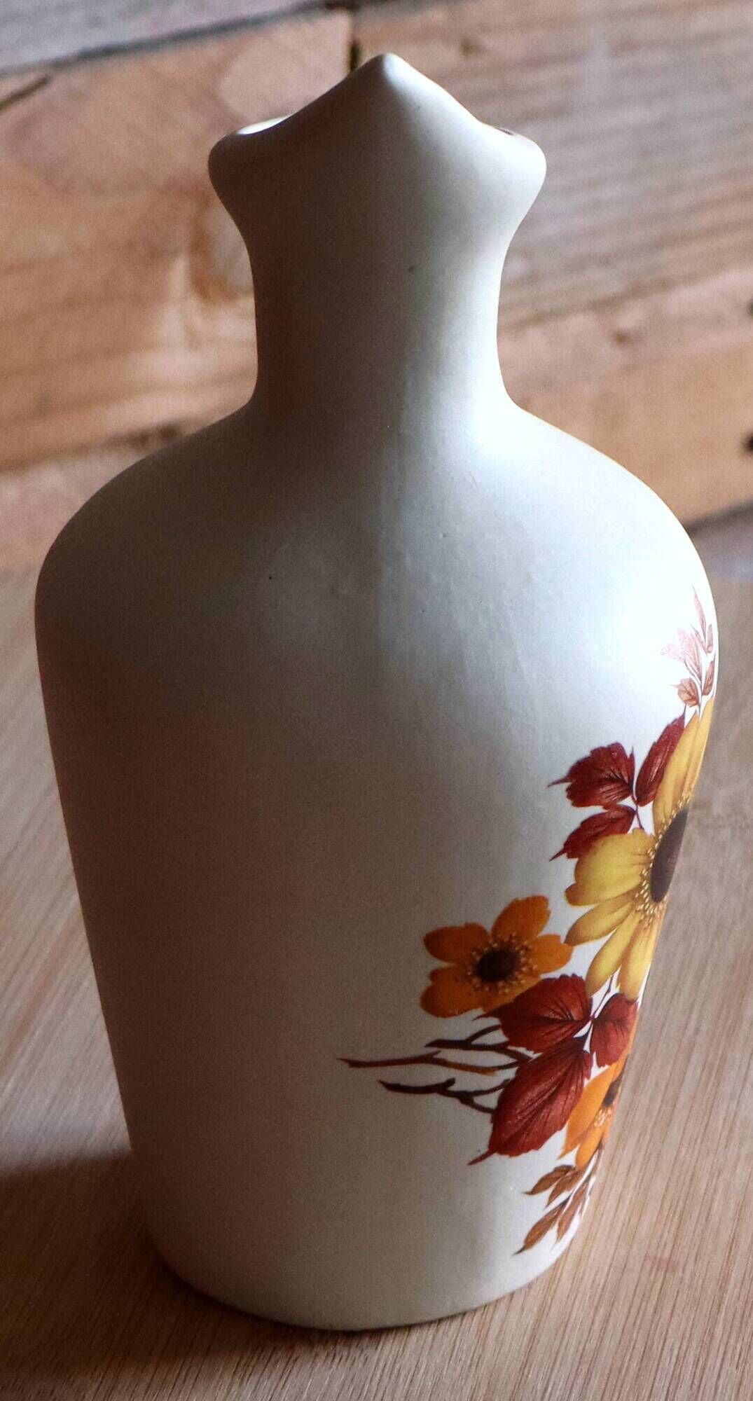Jug / Vase jug in ceramic with a sunflower design (1970s)