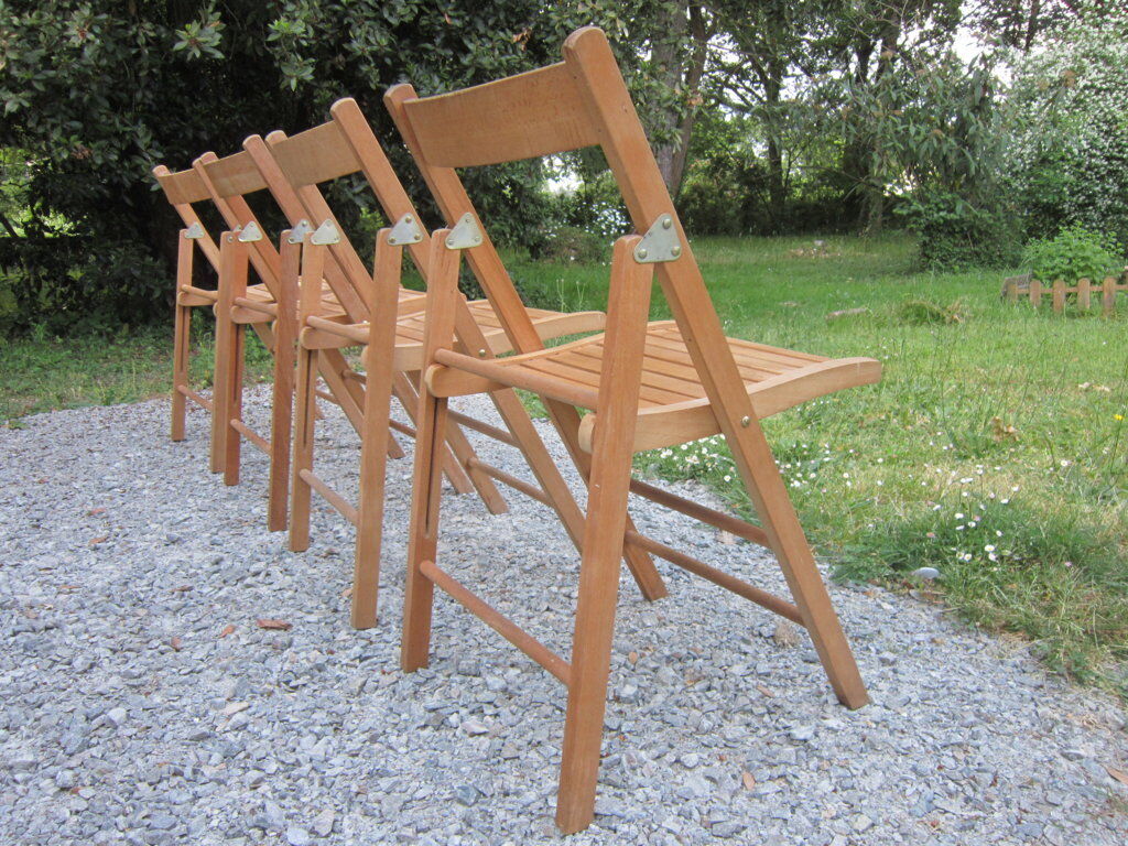 Série de 4 chaises pliantes en hêtre massif