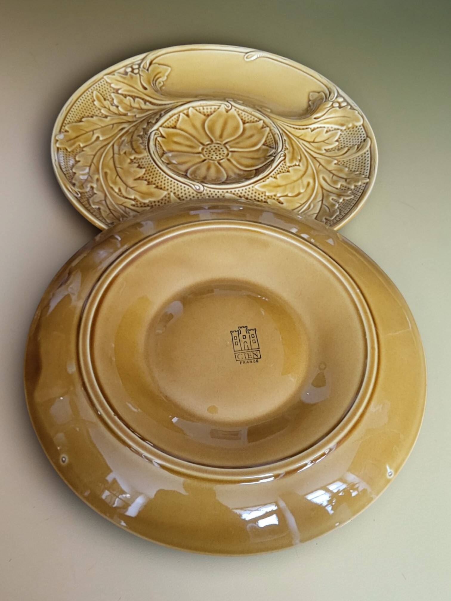 6 artichoke plates Barbotine Gien