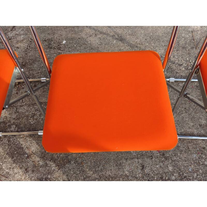 3 folding chairs: Framar