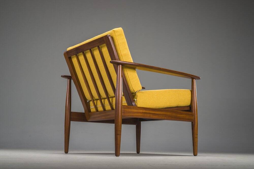 Mid-century modern lounge chair, 1960s